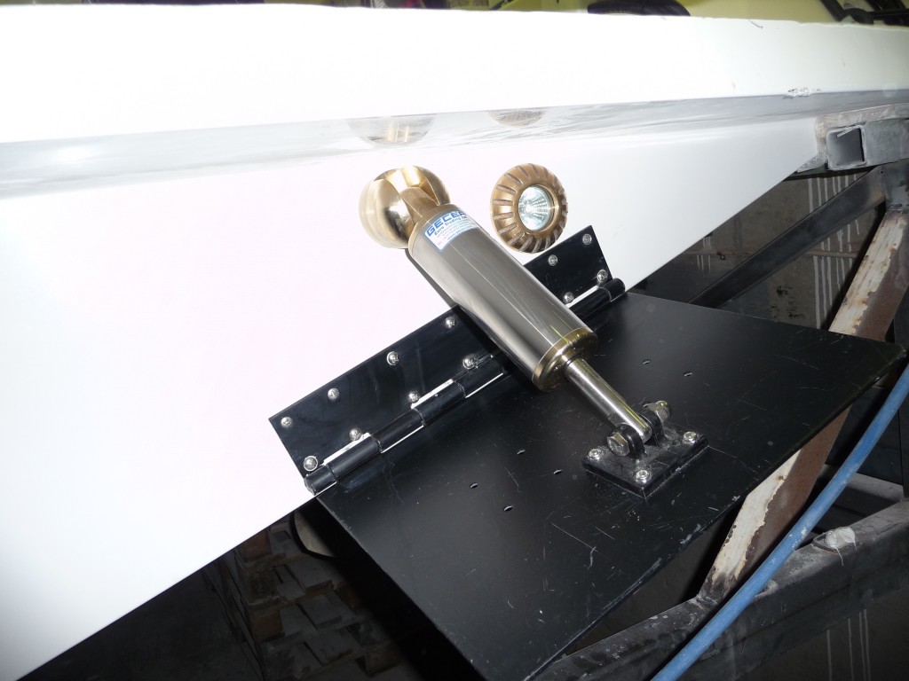 Yacht Double acting cylinder